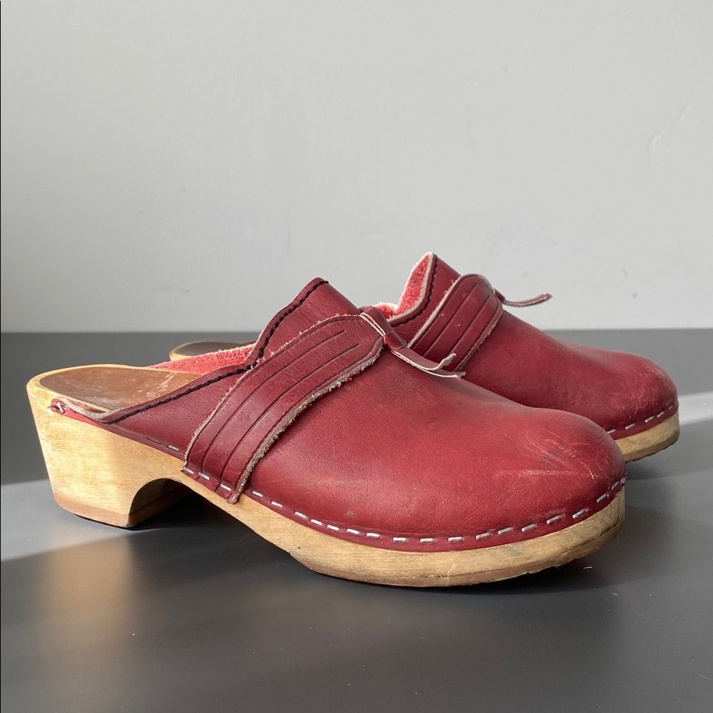 Vintage Mia Red Leather Wooden Clogs Swedish Made 37 (Us 6.5) Cottage Coastal
